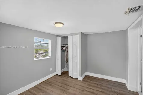 8224 NW 1st Place Miami FL 33150