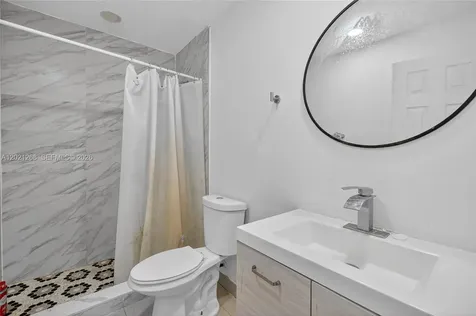 8224 NW 1st Place Miami FL 33150