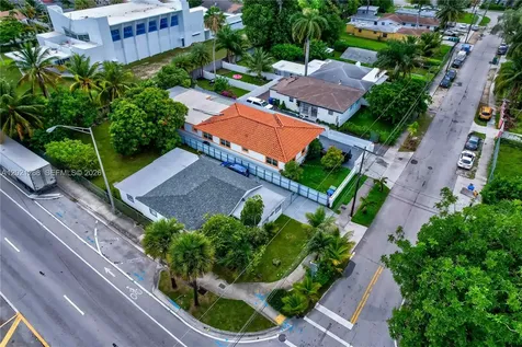 8224 NW 1st Place Miami FL 33150