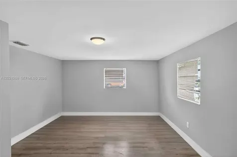 8224 NW 1st Place Miami FL 33150