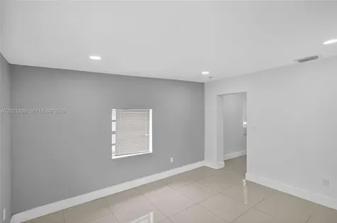 8224 NW 1st Place Miami FL 33150