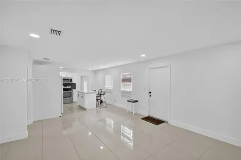 8224 NW 1st Place Miami FL 33150