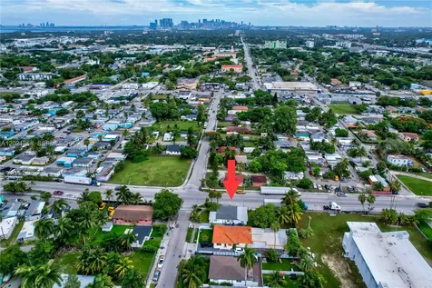 8224 NW 1st Place Miami FL 33150