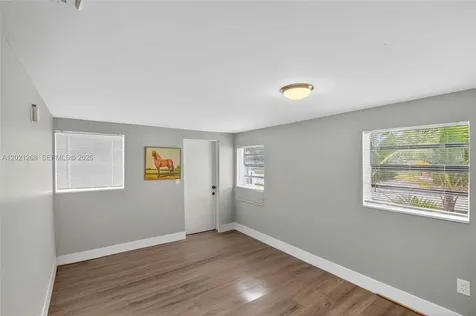 8224 NW 1st Place Miami FL 33150