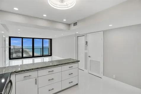 2301 S Ocean Drive Hollywood FL 33019