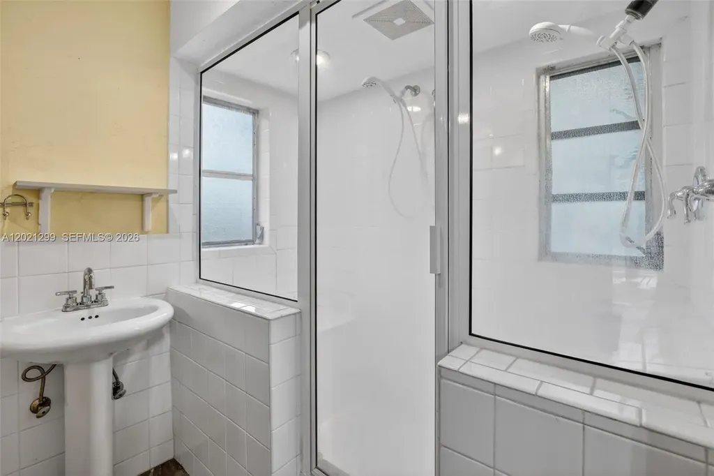 2048 SW 28th Terrace Fort Lauderdale FL 33312