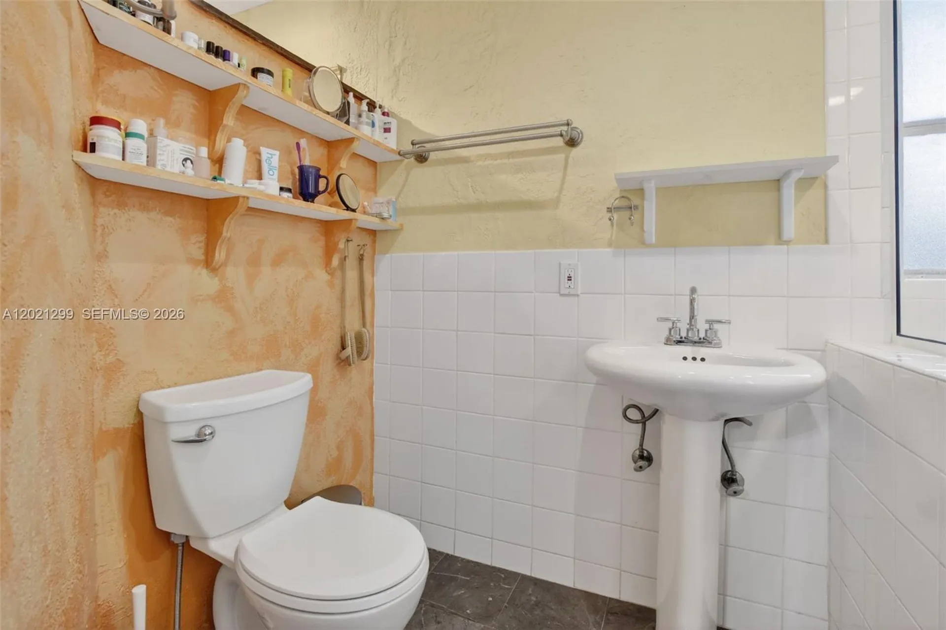 2048 SW 28th Terrace Fort Lauderdale FL 33312