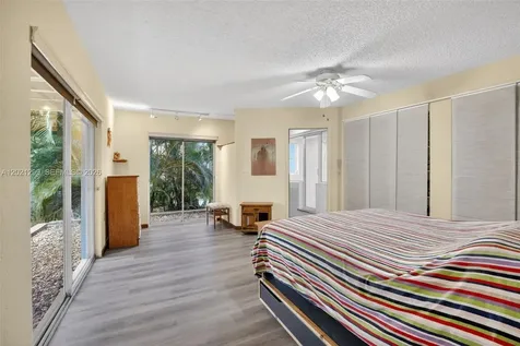 2048 SW 28th Terrace Fort Lauderdale FL 33312