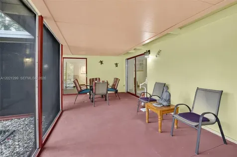 2048 SW 28th Terrace Fort Lauderdale FL 33312