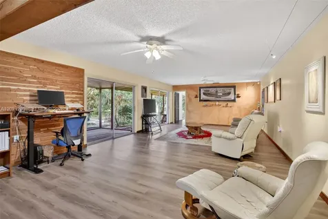 2048 SW 28th Terrace Fort Lauderdale FL 33312