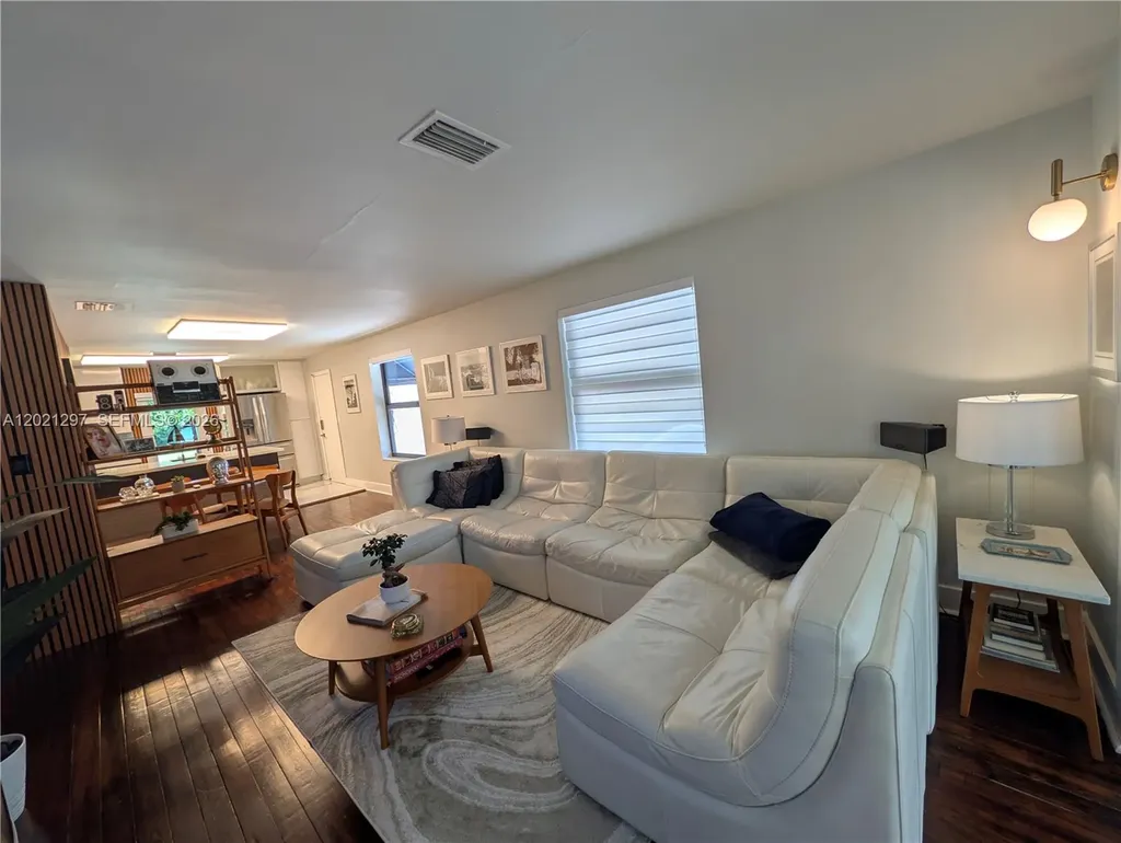 2460 Jackson Street Hollywood FL 33020