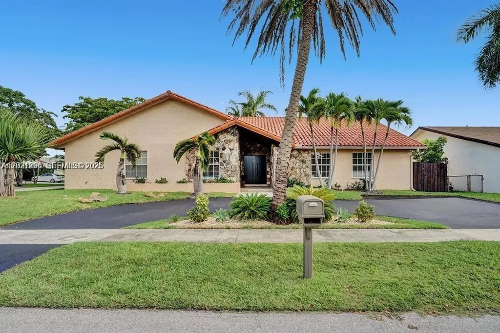 2001 NE 214th Street Miami FL 33179