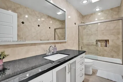 2001 NE 214th Street Miami FL 33179
