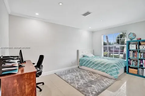 2001 NE 214th Street Miami FL 33179
