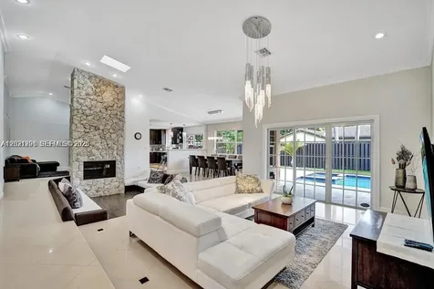 2001 NE 214th Street Miami FL 33179