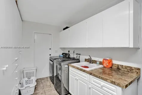2001 NE 214th Street Miami FL 33179