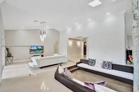 2001 NE 214th Street Miami FL 33179
