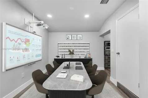 648 South Drive Miami Springs FL 33166