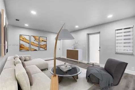 648 South Drive Miami Springs FL 33166