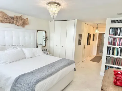 150 Ocean Lane Drive Key Biscayne FL 33149