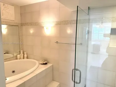 150 Ocean Lane Drive Key Biscayne FL 33149