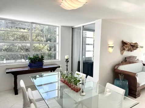 150 Ocean Lane Drive Key Biscayne FL 33149