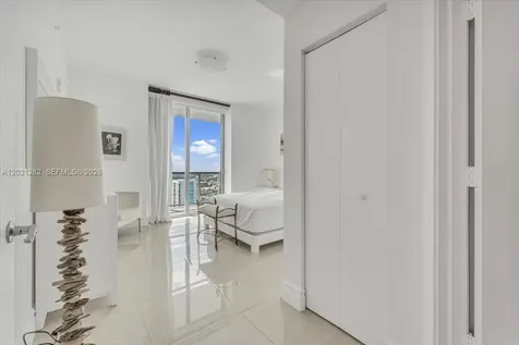 79 SW 12th Street Miami FL 33130