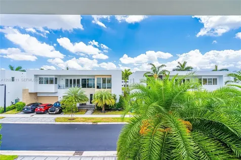 10267 NW 75th Terrace Doral FL 33178
