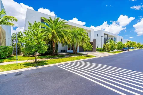 10267 NW 75th Terrace Doral FL 33178