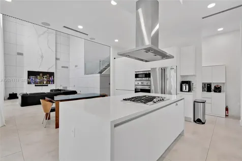 10267 NW 75th Terrace Doral FL 33178