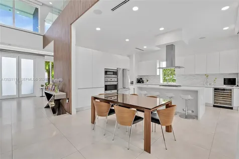 10267 NW 75th Terrace Doral FL 33178