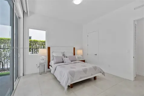 10267 NW 75th Terrace Doral FL 33178