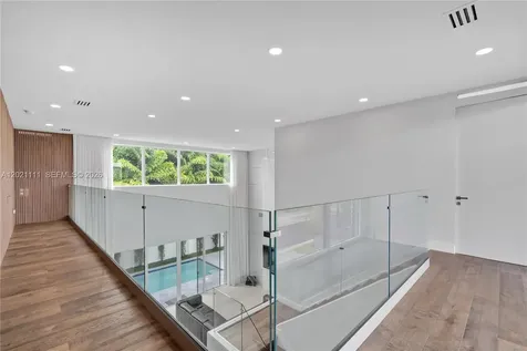 10267 NW 75th Terrace Doral FL 33178