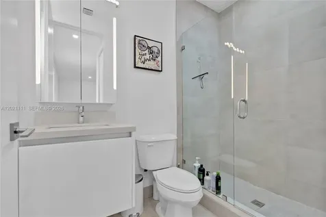 10267 NW 75th Terrace Doral FL 33178