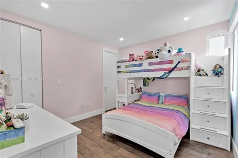 10267 NW 75th Terrace Doral FL 33178