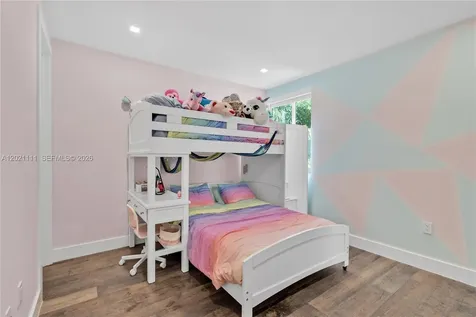 10267 NW 75th Terrace Doral FL 33178