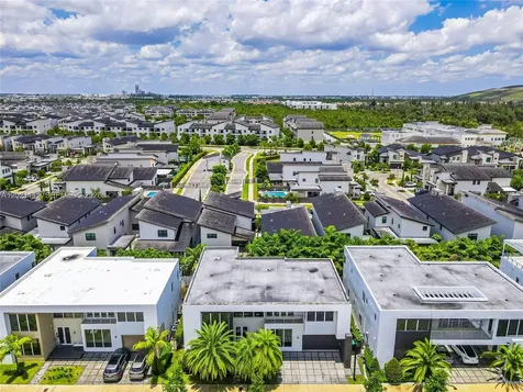 10267 NW 75th Terrace Doral FL 33178