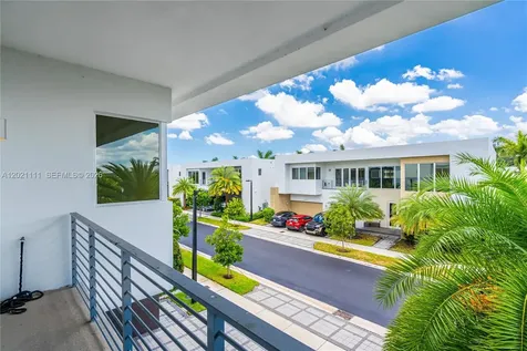 10267 NW 75th Terrace Doral FL 33178