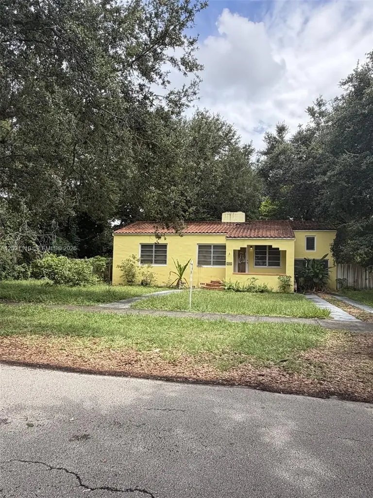 260 Hibiscus Drive Miami Springs FL 33166