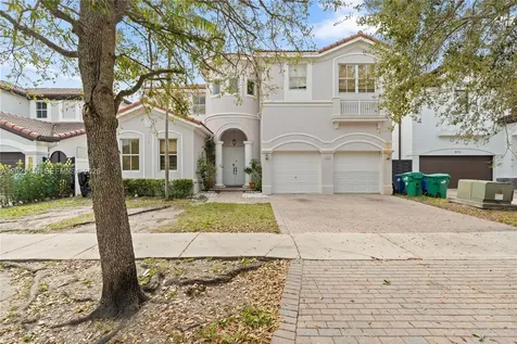 8968 NW 180th Terrace Hialeah FL 33018