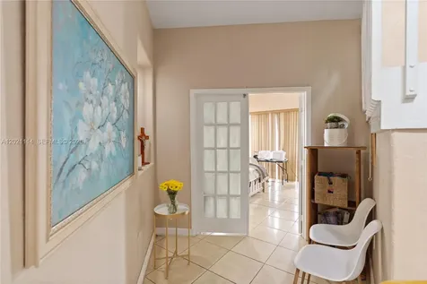 8968 NW 180th Terrace Hialeah FL 33018