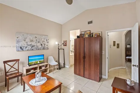8968 NW 180th Terrace Hialeah FL 33018