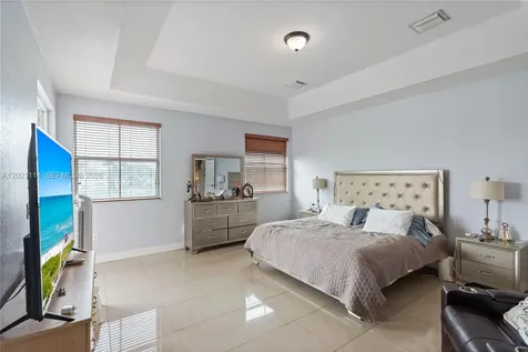 8968 NW 180th Terrace Hialeah FL 33018