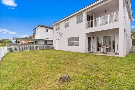8968 NW 180th Terrace Hialeah FL 33018