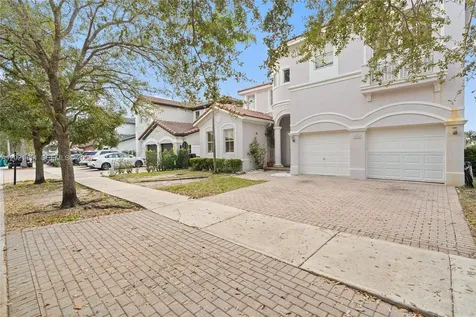 8968 NW 180th Terrace Hialeah FL 33018