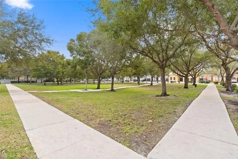 8968 NW 180th Terrace Hialeah FL 33018