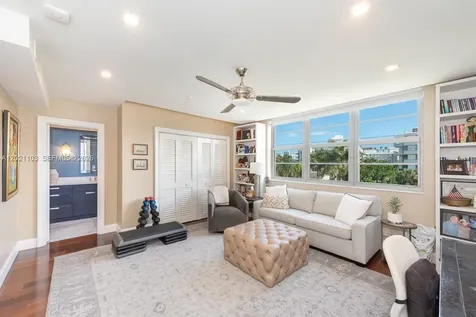10180 W Bay Harbor Drive Bay Harbor Islands FL 33154