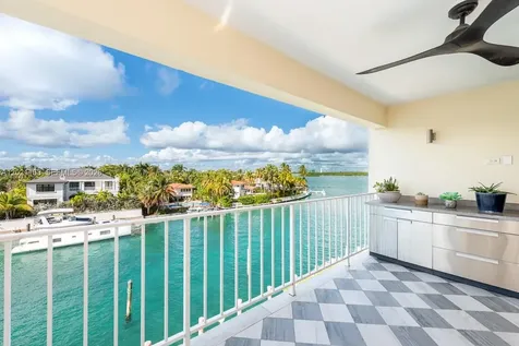 10180 W Bay Harbor Drive Bay Harbor Islands FL 33154
