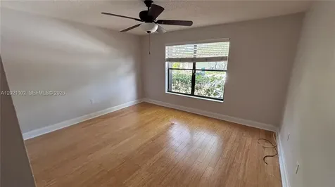 13520 SW 108th St Circle N Miami FL 33186