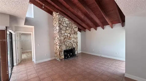 13520 SW 108th St Circle N Miami FL 33186
